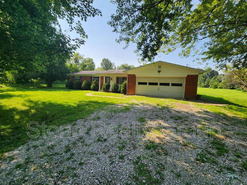 Terre Haute House: 2401 East Harlan Drive