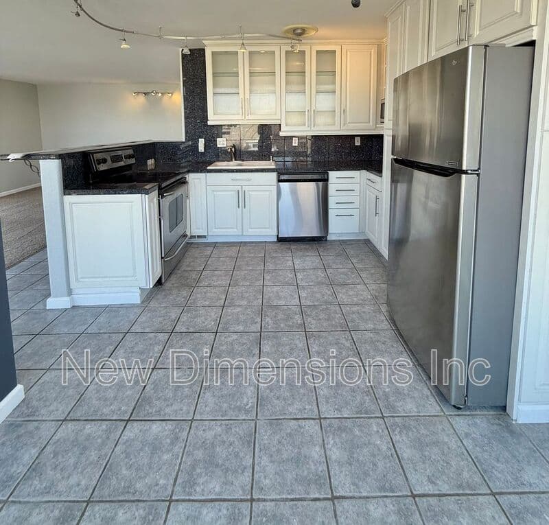 Reno House: 280 Island Avenue