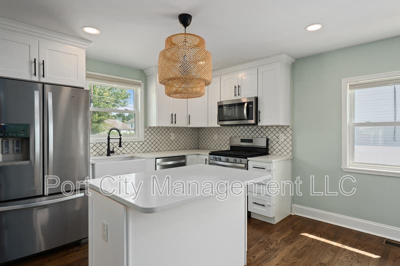 Gwynn Oak House: 7017 Yataruba Drive