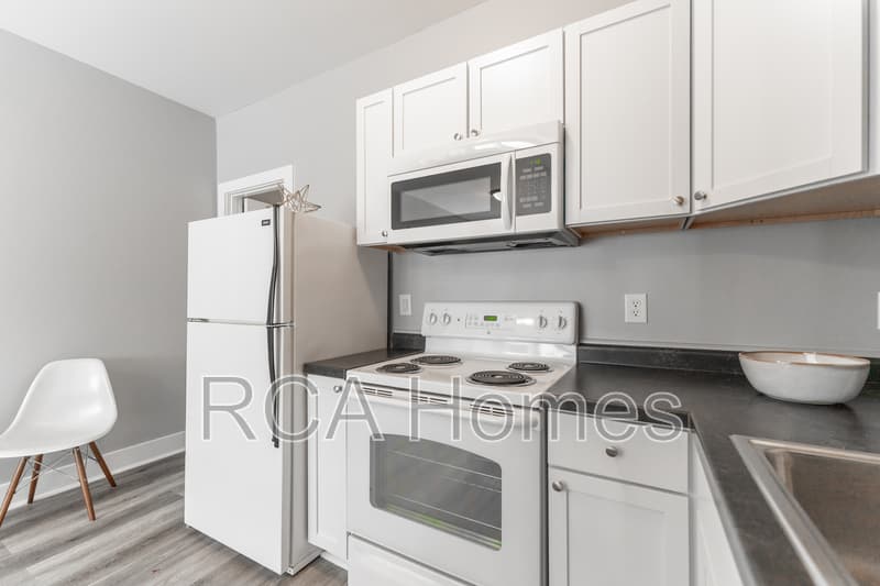Indianapolis Condo: 2831 North Kenwood Avenue
