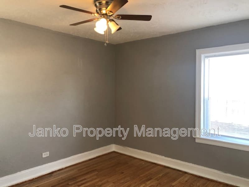 Chicago Condo: 9453 S Loomis St