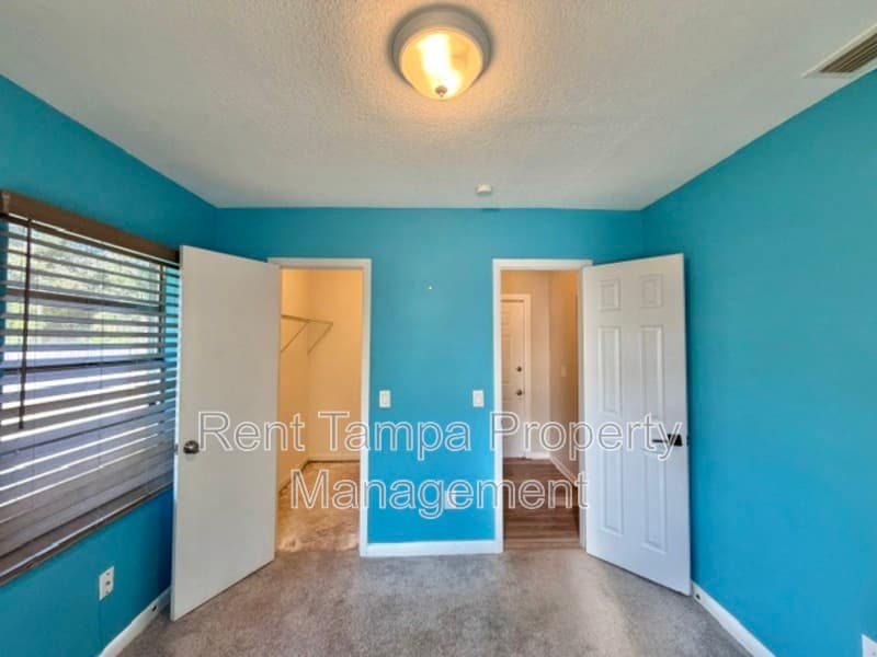 St. Petersburg House: 1635 40th Street South