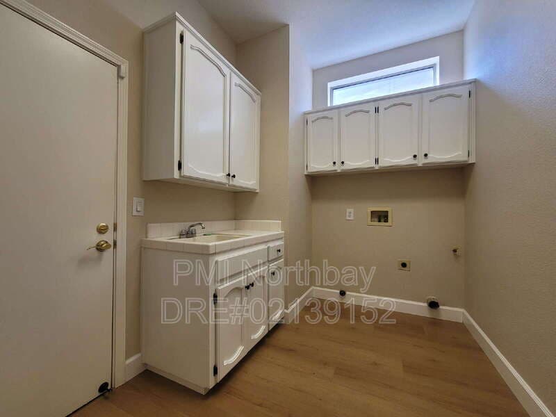Vacaville House: 167 Harvest Dr