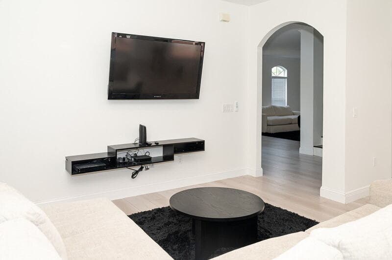 Orlando House: 2648 University Acres Drive