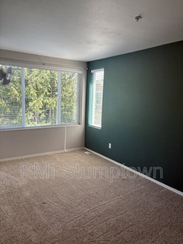 Portland Townhome: 14184 SW Barrows RD