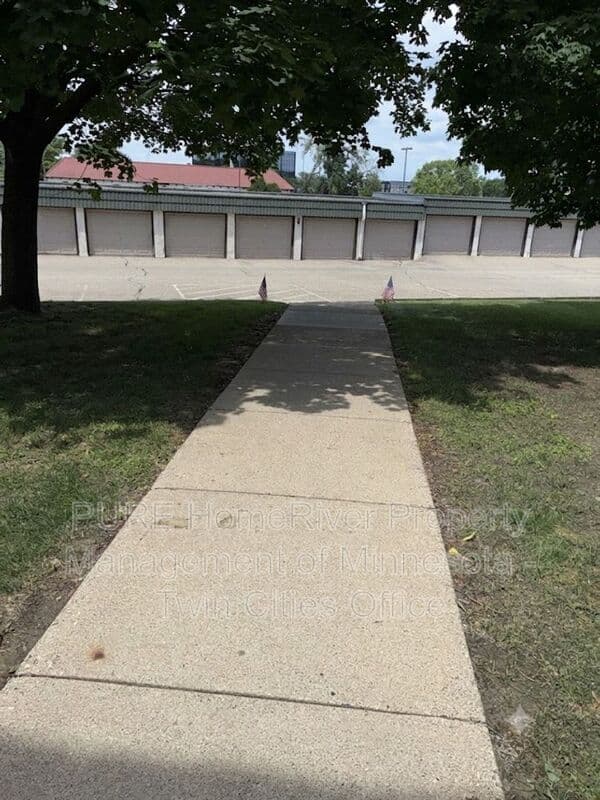 Burnsville Condo: 12848 Nicollet Ave