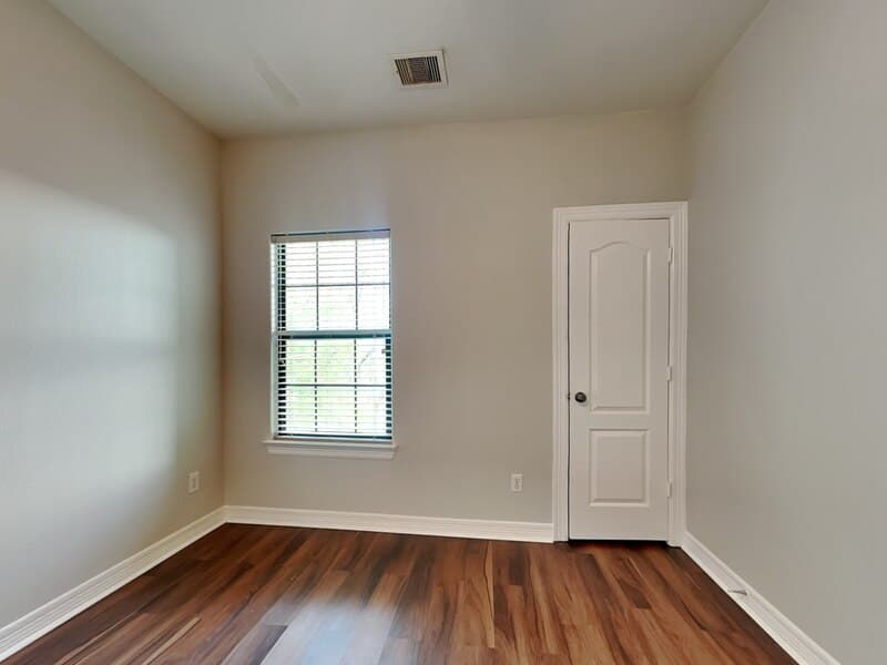 Houston Condo: 4206 Alvin St