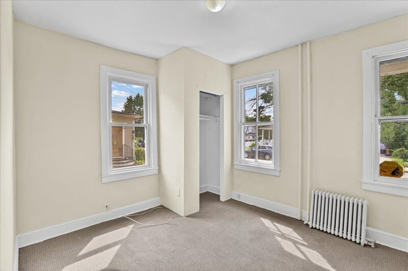 Woodbury Condo: 122 South Davis Street - A