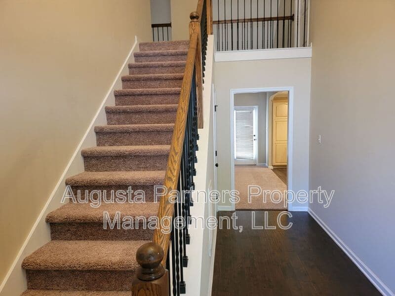 Evans House: 3460 Conifer Trl