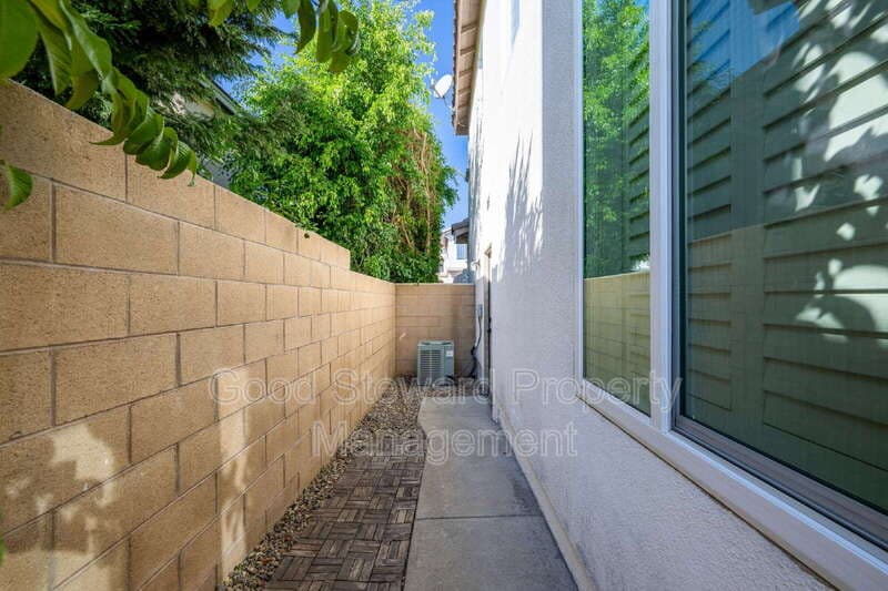 Placentia House: 1760 Taylor Ln