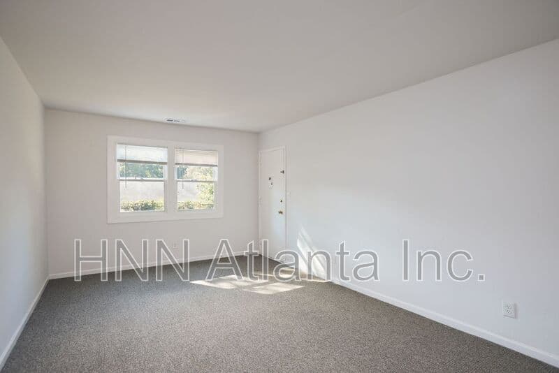 Atlanta Condo: 2157 Lenox Rd, NE