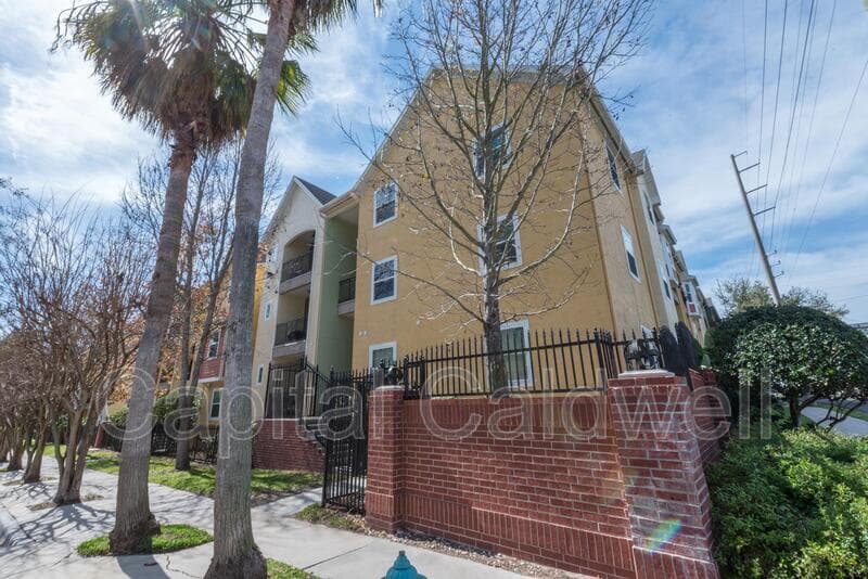 Tampa Condo: 1910 E Palm Ave #11107