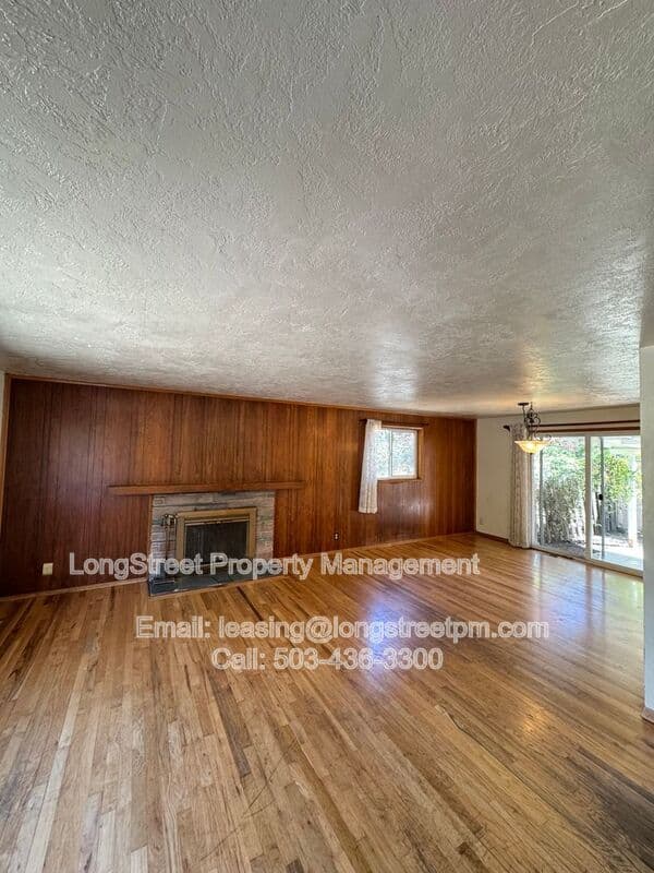 Corvallis House: 720 SW 53rd St