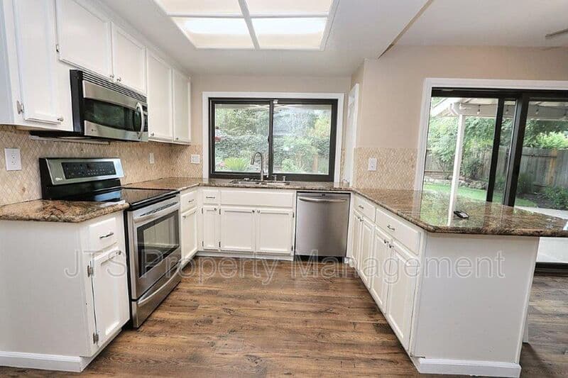 Gold River House: 2173 Roaring Camp Drive