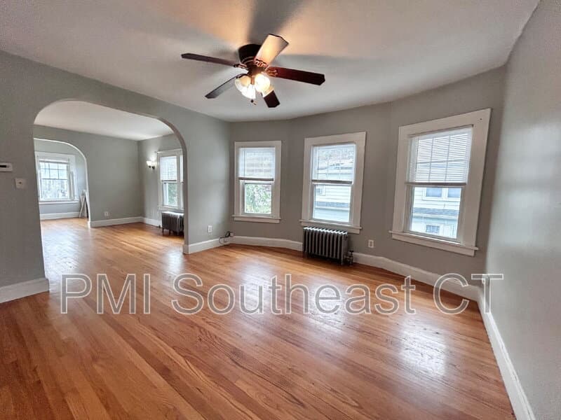 New London Condo: 25 Rogers St