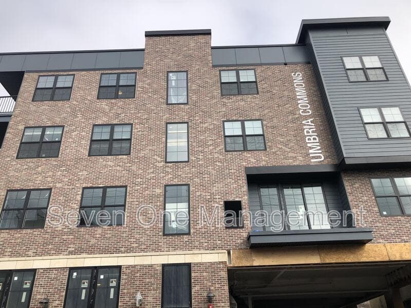 Philadelphia Condo: 4649 Umbria Street - 304