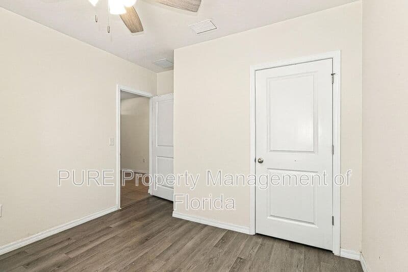 Ocala House: 4950 NE 15th Place