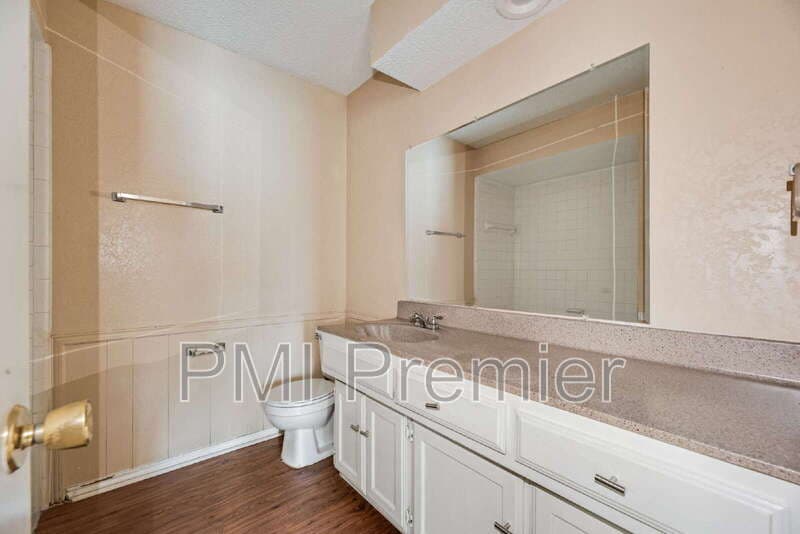 Dallas Condo: 4724 Berridge Ln
