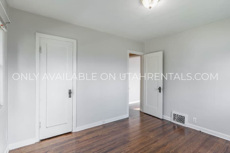 Sugarhouse Condo: 2001 S 1500 E Redondo