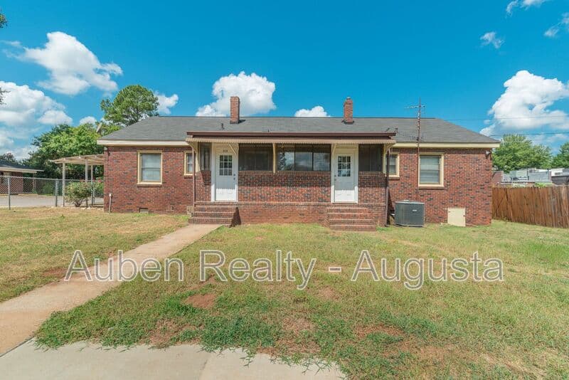 North Augusta House: 315 Georgia Avenue