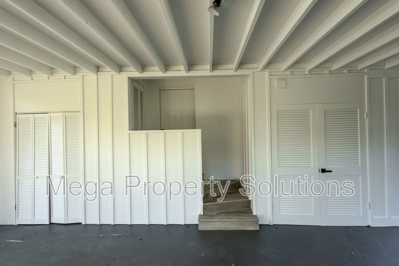 Tampa House: 307 Glen Burnie Avenue