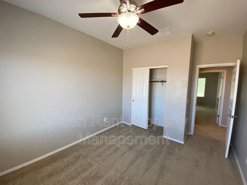 Maricopa House: 36971 W Oliveto Ave