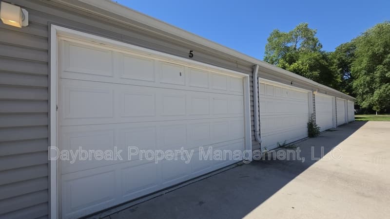 Moorhead Condo: 317 16th Street South - 5