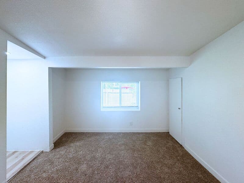Eugene Condo: 2210 West 19th Avenue