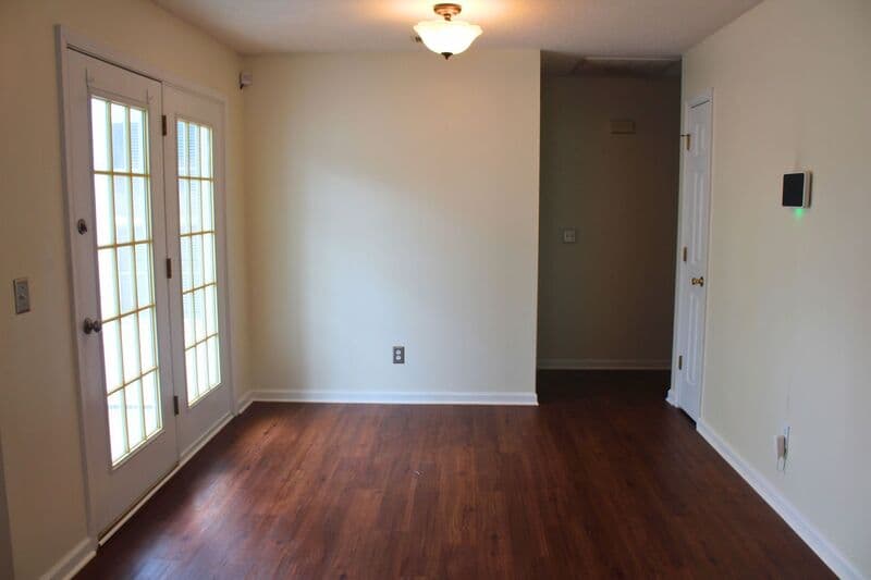 Pooler House: 132 Bluelake Blvd
