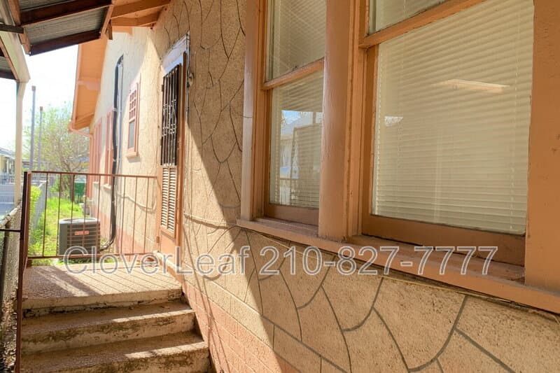 San Antonio Condo: 226 McLaughlin Ave