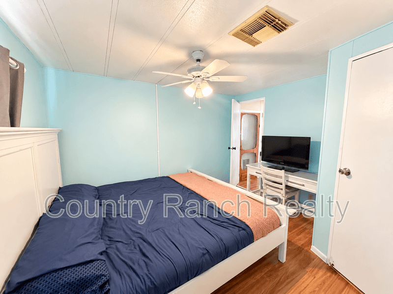 Bullhead City House: 1635 Yale Drive