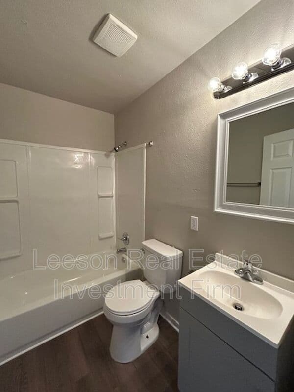 Bossier City House: 2632 & 2634 Foster Street