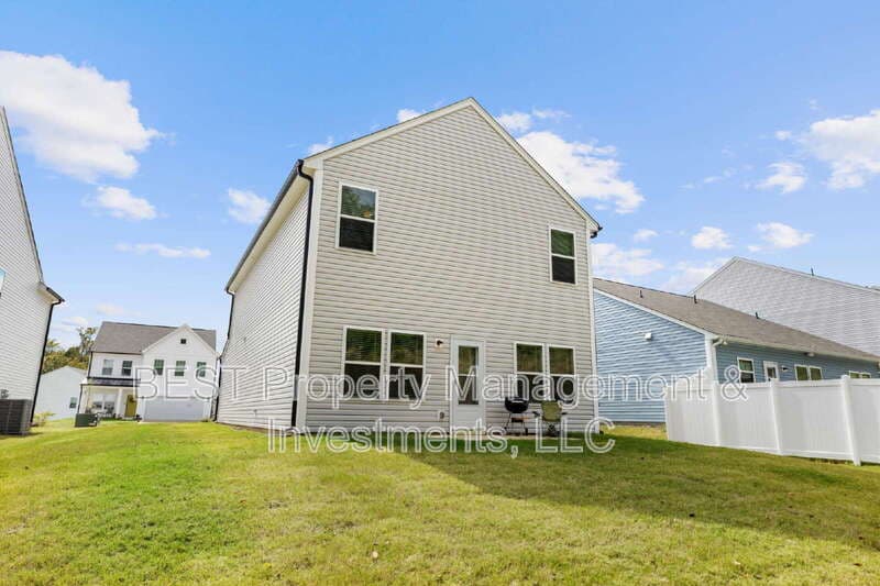 High Shoals House: 1519 Autumn Banks Way