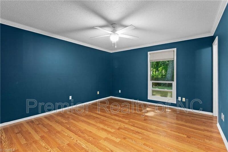Rural Hall House: 5905 Stanleyville Dr