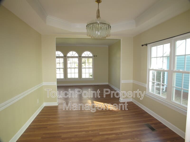 Charlotte House: 6532 Outerbridge Lane