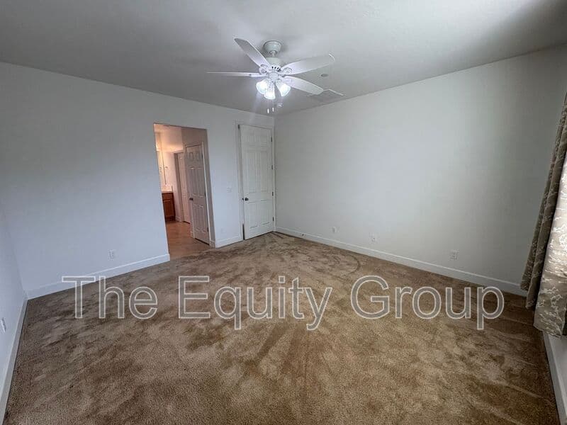 Visalia House: 3215 S Meadowbrook St