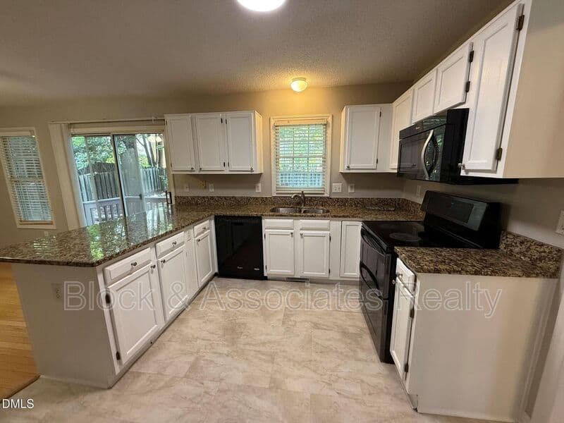 Cary House: 223 Mint Hill Drive