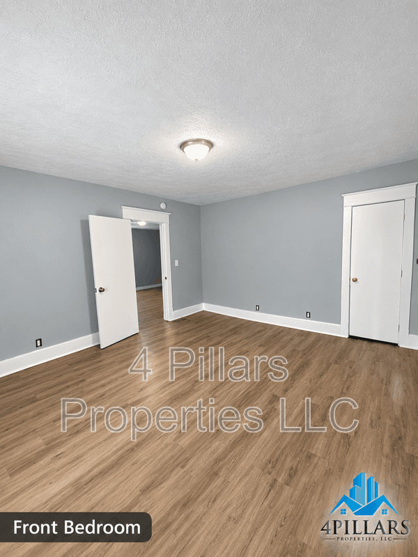La Porte Condo: 134 Belden St