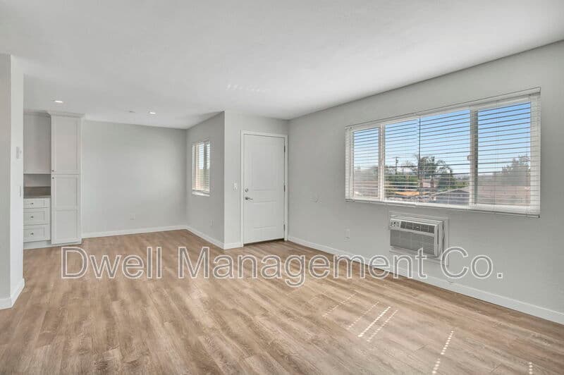 El Cajon Condo: 805 N 3rd St