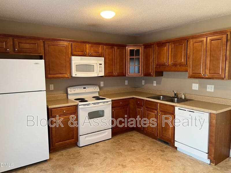 Durham House: 3803 Freeman Rd