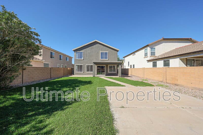 Surprise House: 11911 N 148th Ave
