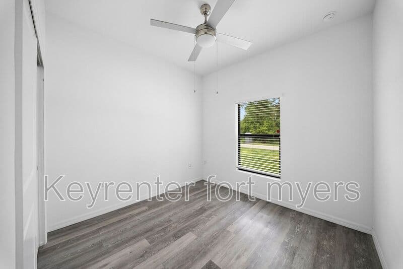 Lehigh Acres House: 4716 29th St SW