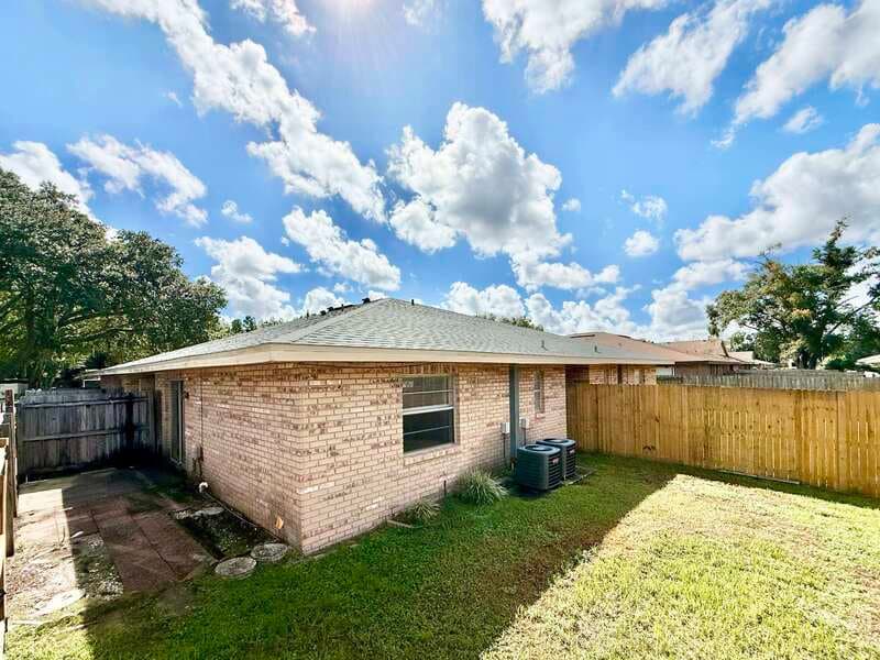 Brandon Condo: 3202 Bloomingdale Villas Court -3202