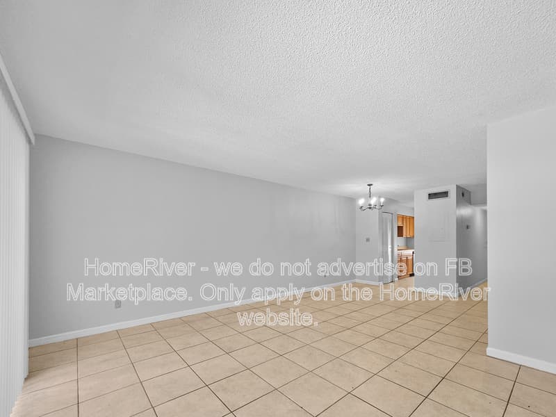 Tampa Condo: 7509 Pitch Pine Cir