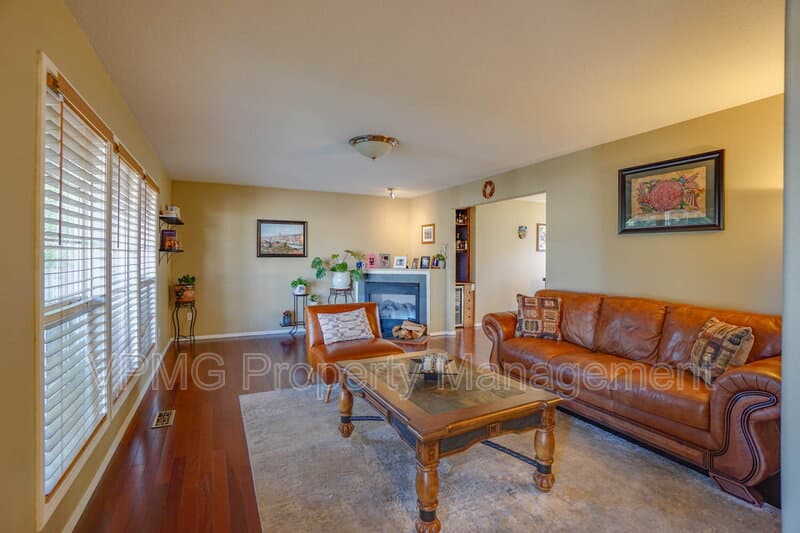 Vancouver House: 8005 Northeast 100th Circle