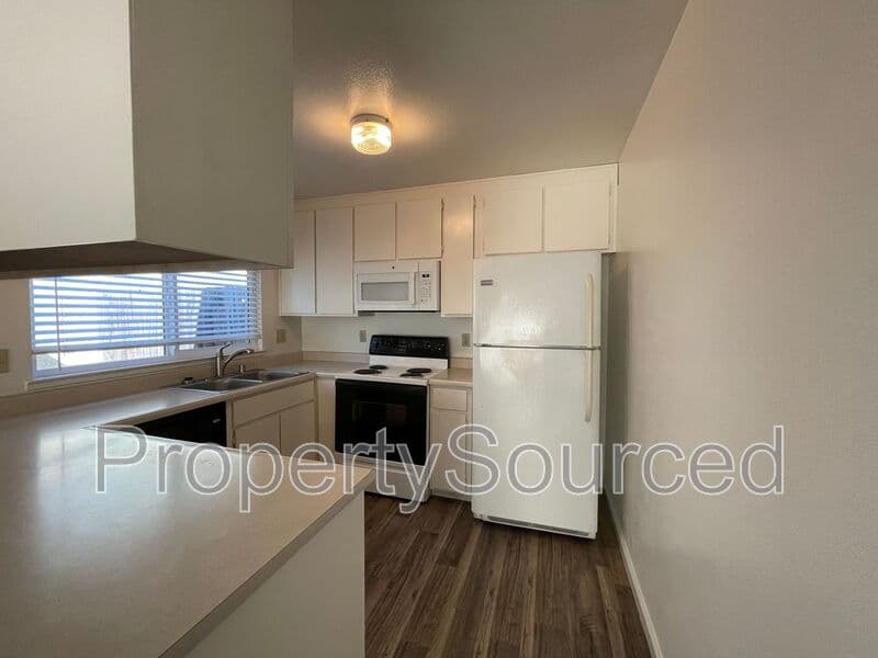 Manteca Condo: 1296 Spruce Lane