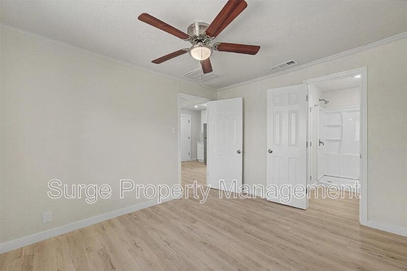 White Settlement Condo: 9021 White Settlement Road