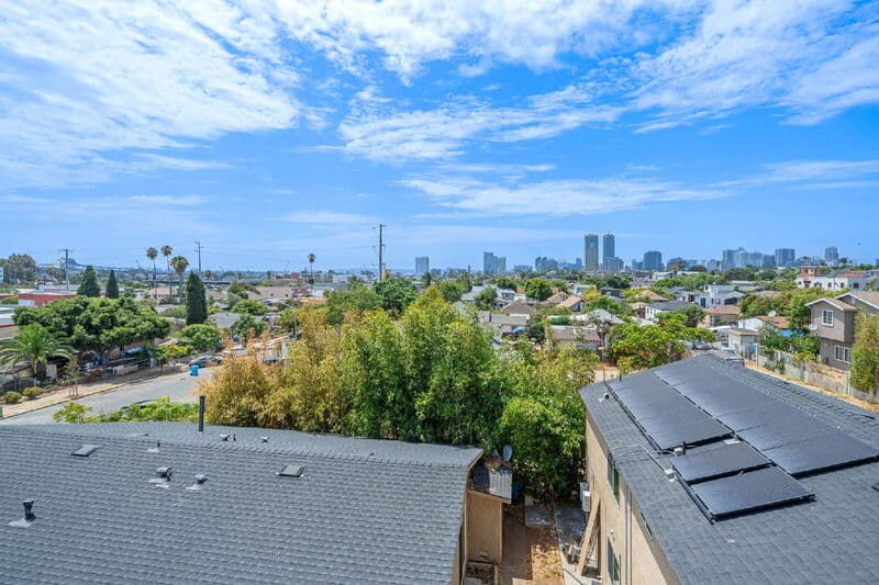 San Diego Condo: 2664 L Street