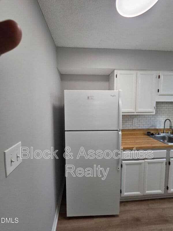 Raleigh Condo: 2011 Quaker Lndg
