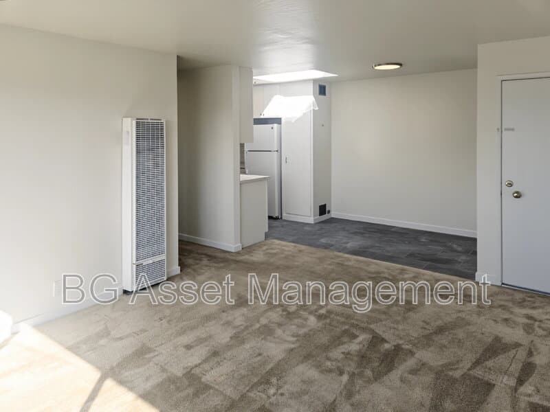 Richmond Condo: 5308 Columbia Ave